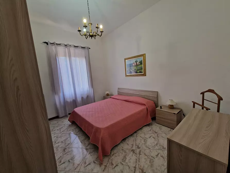 Immagine 12 di Quadrilocale in affitto  a Lucca