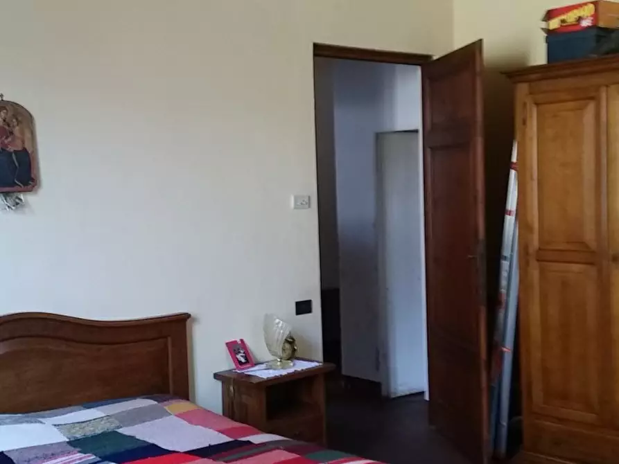 Immagine 19 di Quadrilocale in vendita  in via per camaiore a Lucca