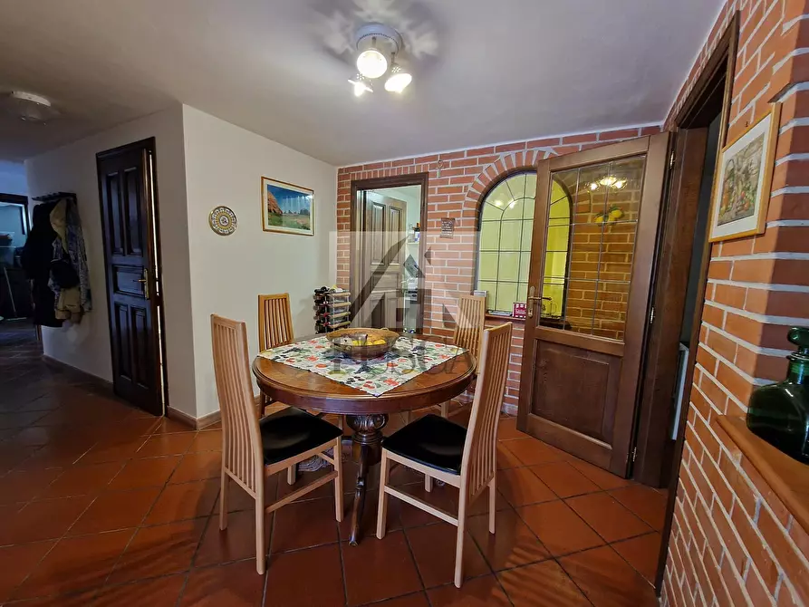 Immagine 26 di Villa in vendita  in via vecchia i a Lucca