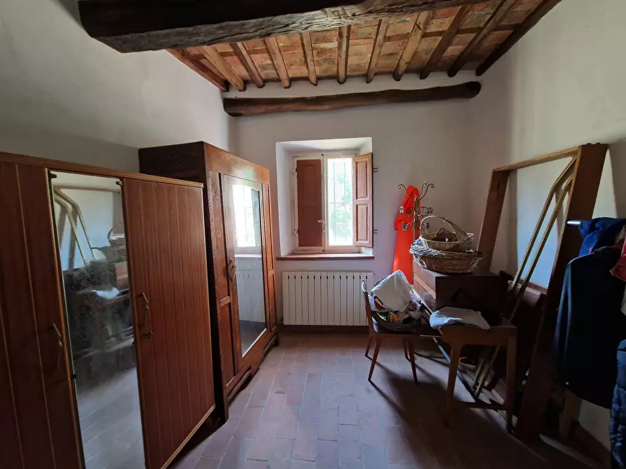 Immagine 65 di Rustico / casale in vendita  in Via Vecchia di Nozzano a Lucca