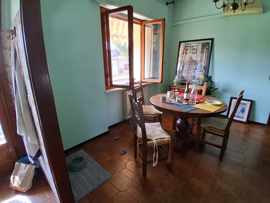 Immagine 15 di Casa bifamiliare in vendita  in Via dei Pellegrini a Lucca