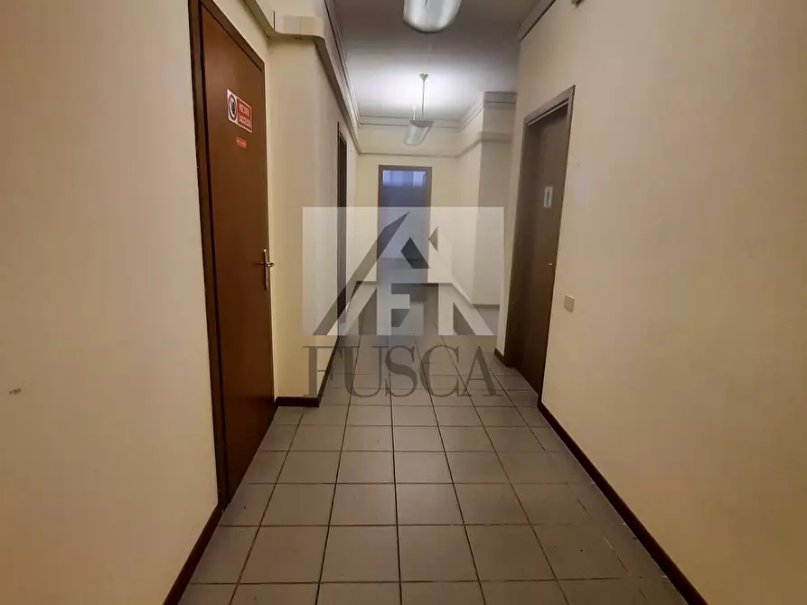 Immagine 18 di Capannone industriale in affitto  in Viale G. Puccini a Lucca