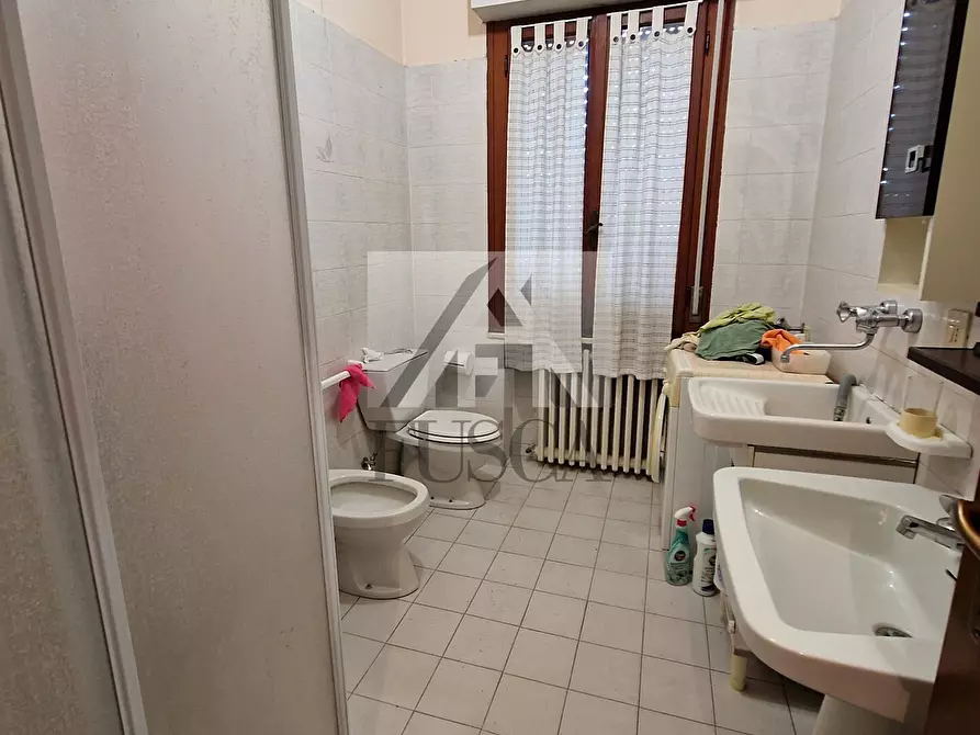 Immagine 16 di Villa in vendita  in Via Vittorio Bachelet a Lucca