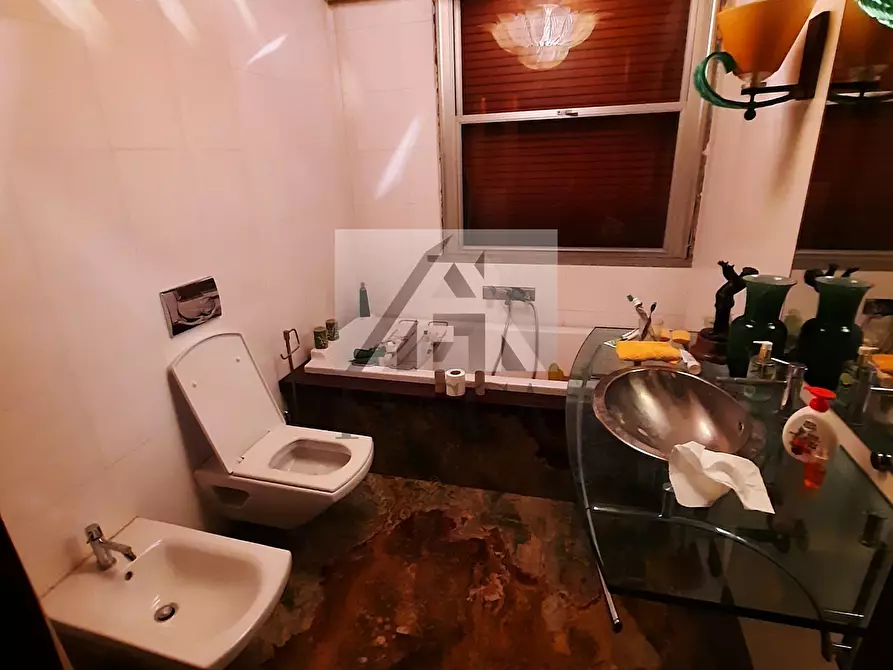 Immagine 16 di Villa in vendita  in Via dei Lippi a Lucca