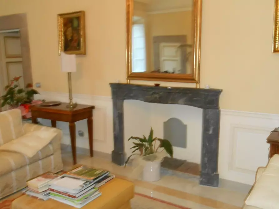 Immagine 22 di Villa in vendita  in Via Francesco Ferraris a Lucca