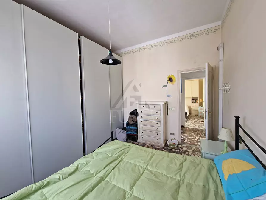 Immagine 17 di Quadrilocale in vendita  in Via Gaetano Luporini 45 a Lucca