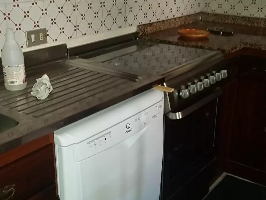Immagine 2 di Trilocale in vendita  in via giusepper giusti a Viareggio