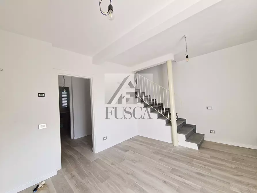 Immagine 3 di Casa bifamiliare in vendita  in Via dei Leri a Lucca