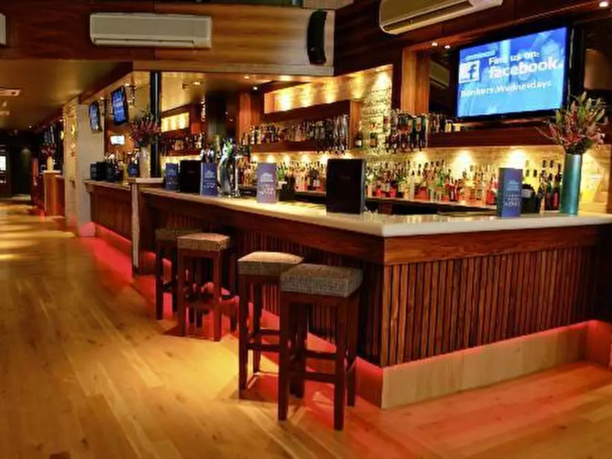 Immagine 2 di Bar / Ristorante in vendita  in Viale Europa a Lucca