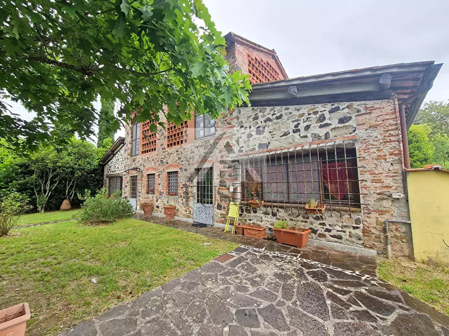 casa indipendente in vendita a Lucca in zona Sant'Alessio