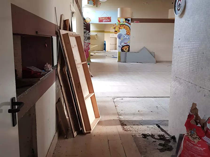 Immagine 5 di Capannone industriale in affitto  in Via della Madonnina a Capannori