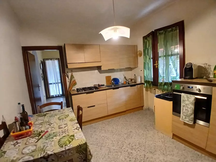 Immagine 9 di Villa in vendita  in Via di Mezzo II a Lucca