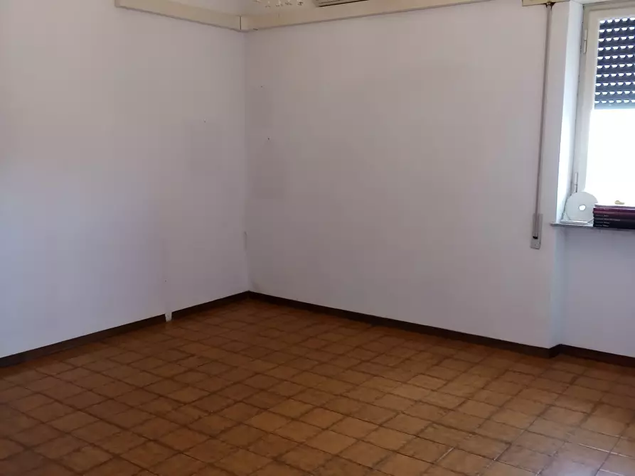 Immagine 4 di Appartamento in vendita  a Massarosa