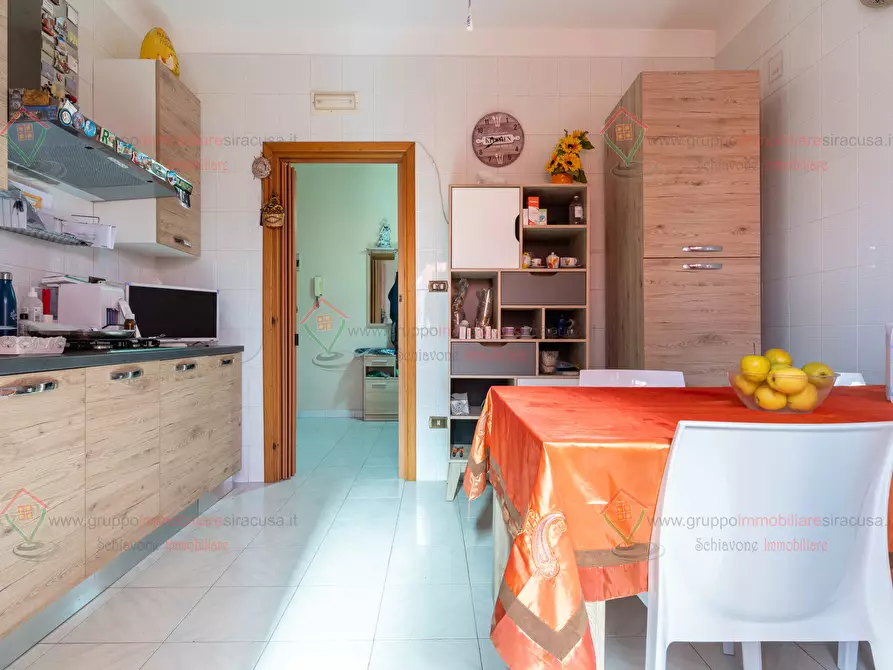 Immagine 10 di Pentalocale in vendita  a Siracusa