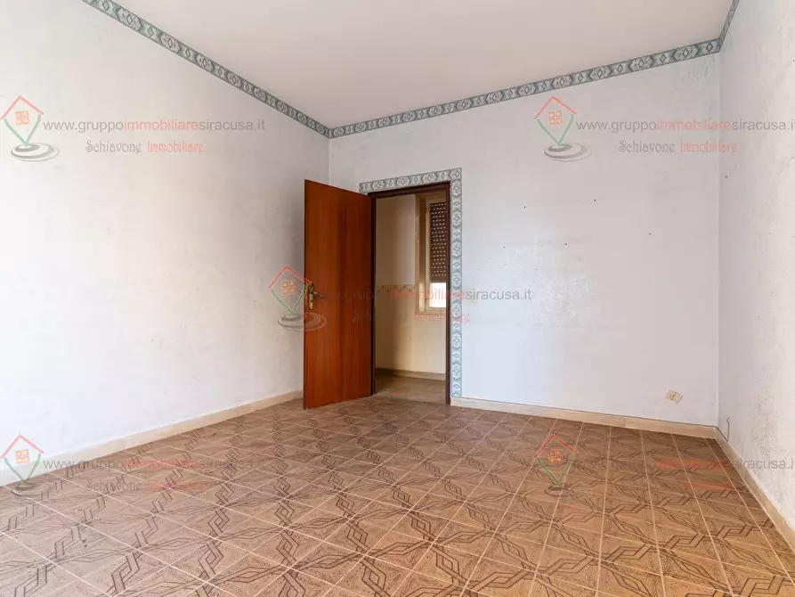 Immagine 9 di Pentalocale in vendita  a Siracusa