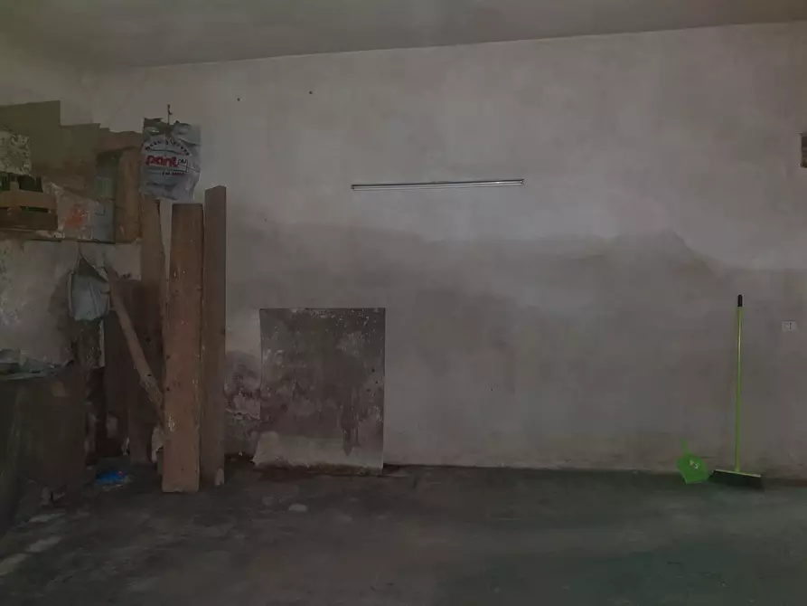 Immagine 4 di Garage in vendita  a Siracusa