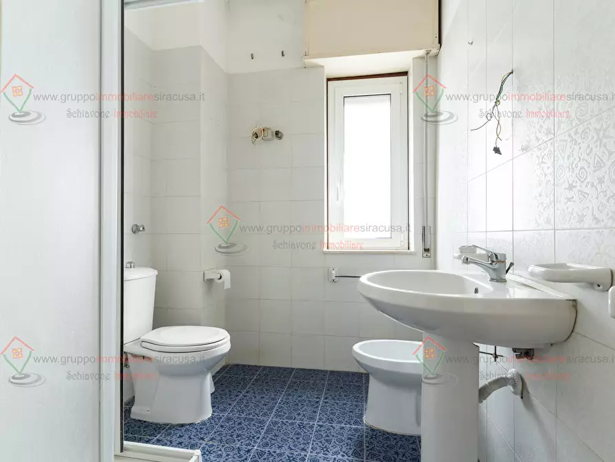 Immagine 10 di Quadrilocale in vendita  a Siracusa
