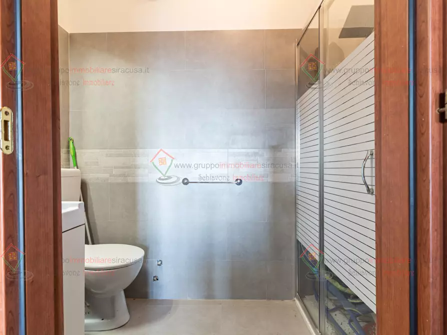 Immagine 15 di Quadrilocale in vendita  a Siracusa