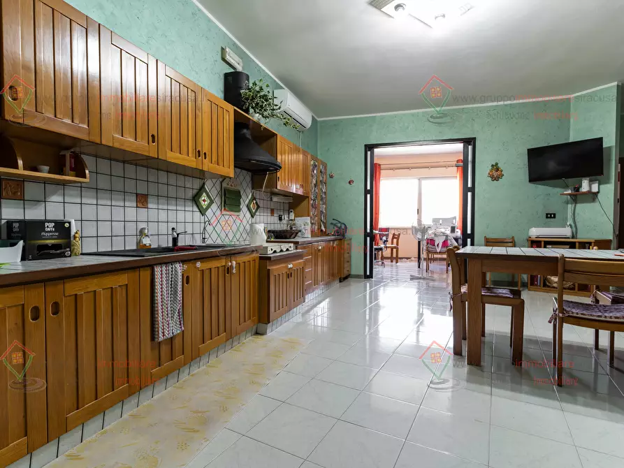 Immagine 3 di Quadrilocale in vendita  a Siracusa