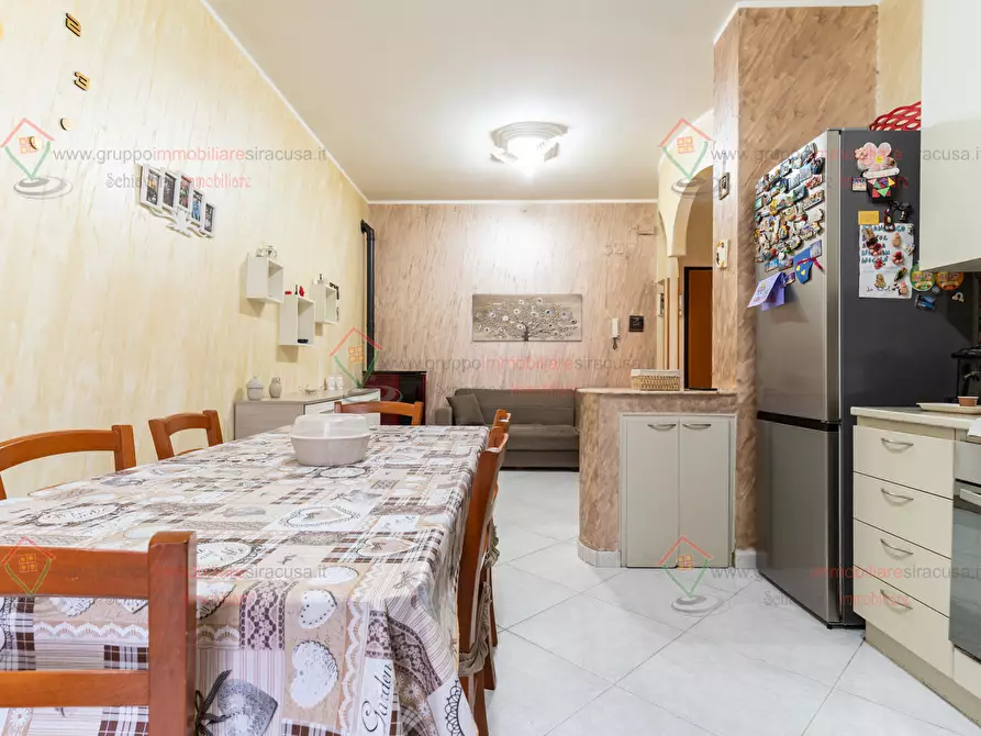 Immagine 13 di Trilocale in vendita  a Siracusa