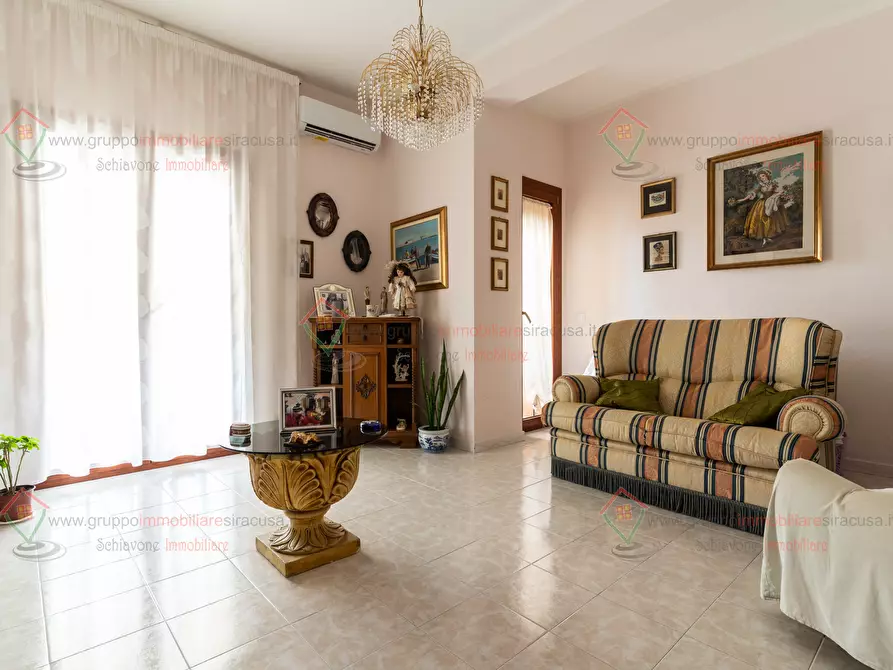 Immagine 3 di Pentalocale in vendita  a Siracusa