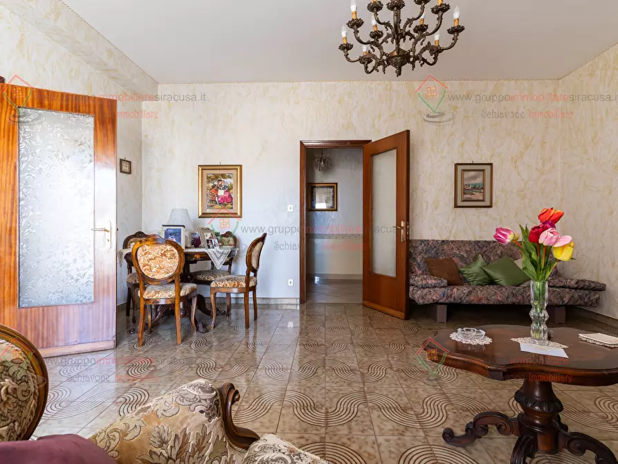 Immagine 11 di Quadrilocale in vendita  a Siracusa