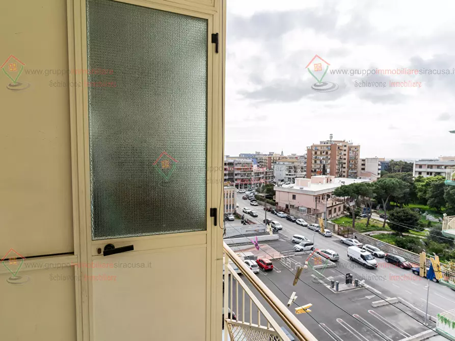 Immagine 19 di Pentalocale in affitto  a Siracusa