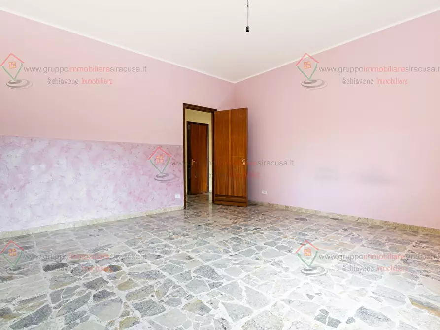 Immagine 13 di Appartamento in vendita  a Siracusa