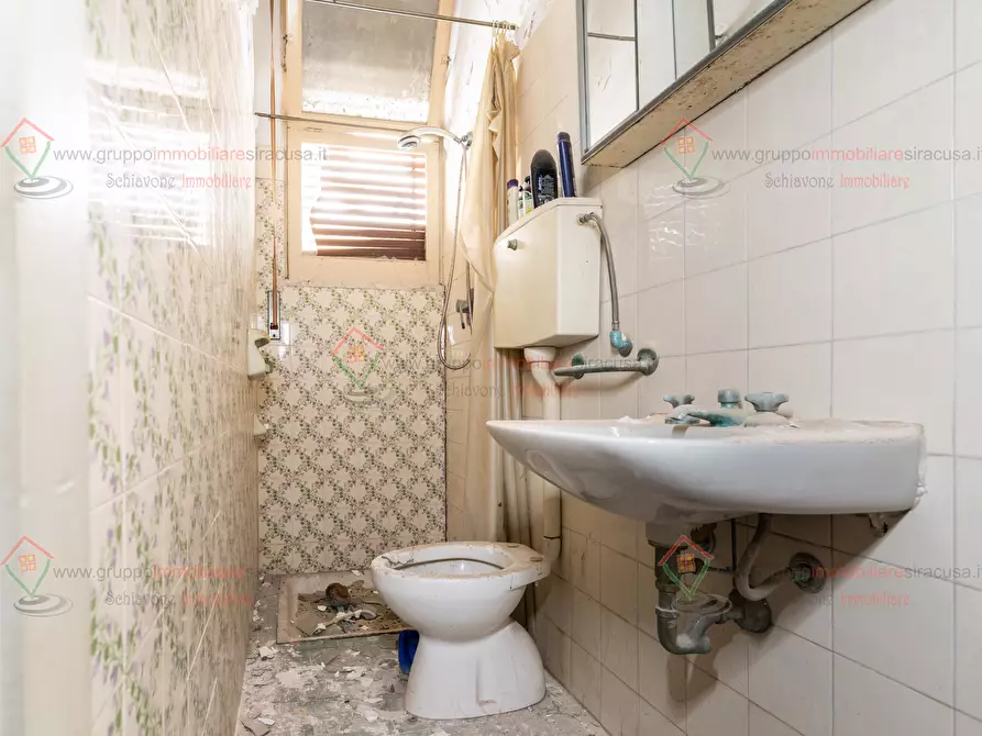 Immagine 15 di Pentalocale in vendita  a Siracusa