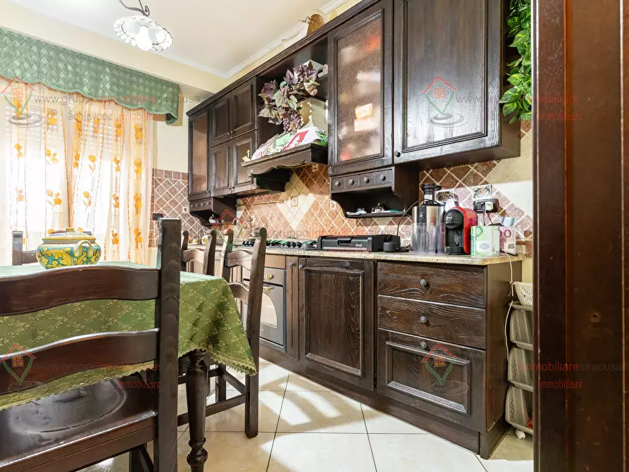 Immagine 5 di Quadrilocale in vendita  a Siracusa