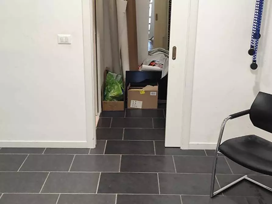 Immagine 7 di Locale commerciale in affitto  a Siracusa