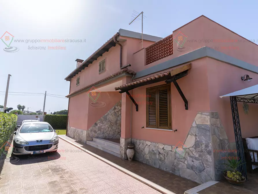 Immagine 32 di Villa in vendita  a Siracusa