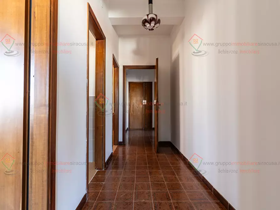 Immagine 22 di Pentalocale in affitto  a Siracusa