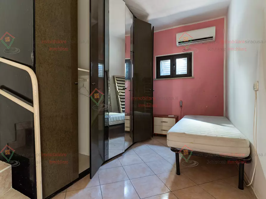 Immagine 11 di Casa indipendente in vendita  a Siracusa