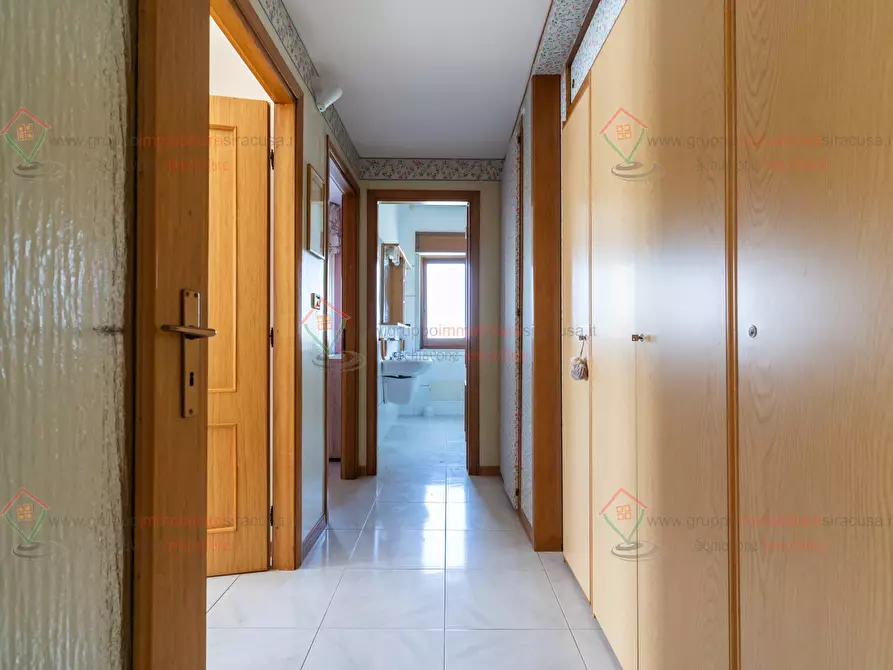 Immagine 12 di Pentalocale in vendita  a Siracusa