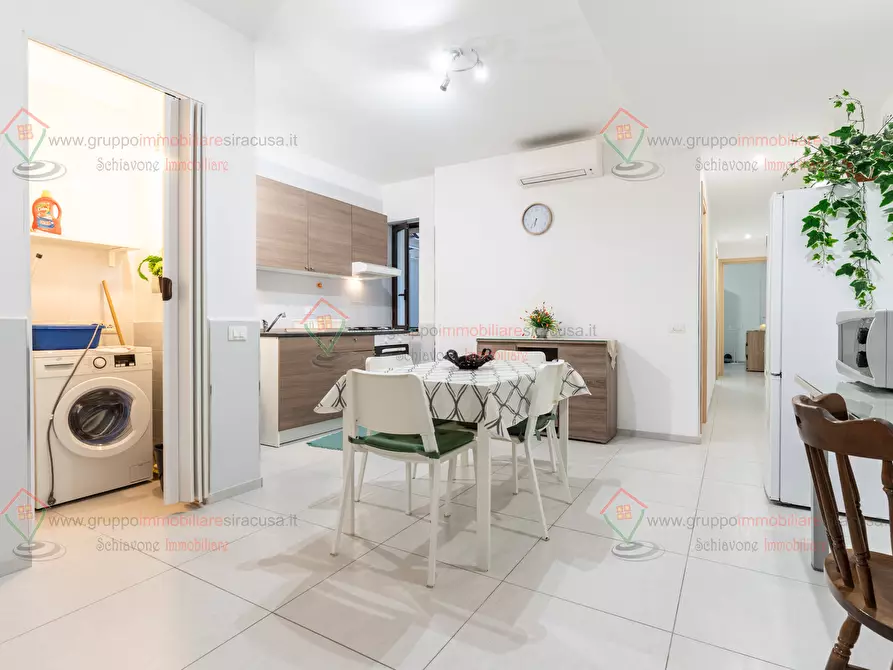 Immagine 5 di Trilocale in affitto  a Siracusa