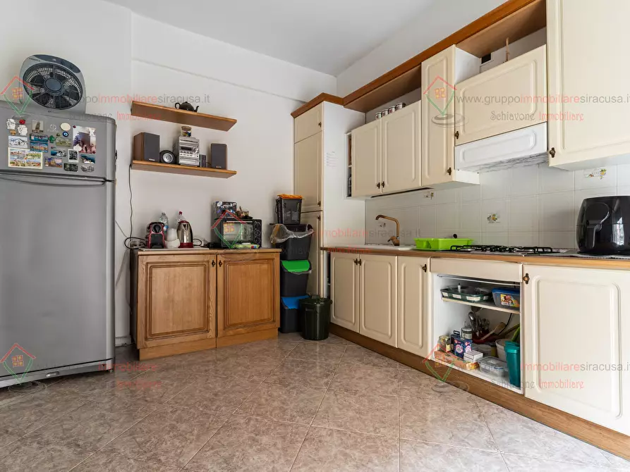 Immagine 18 di Pentalocale in vendita  a Siracusa