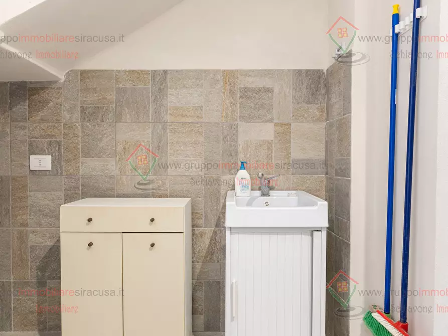 Immagine 13 di Casa indipendente in affitto  a Siracusa