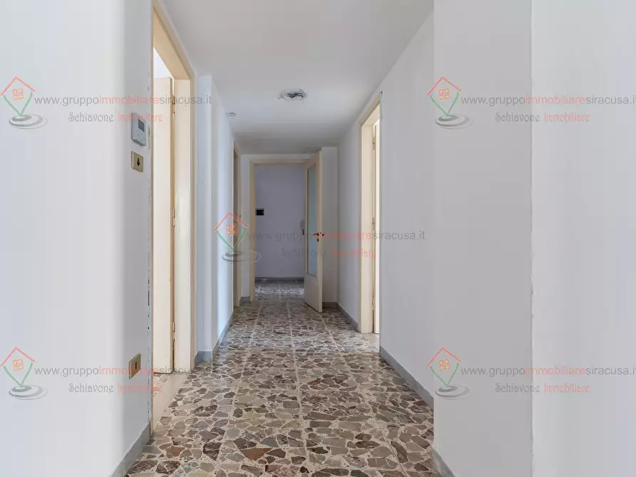 Immagine 14 di Quadrilocale in vendita  a Siracusa