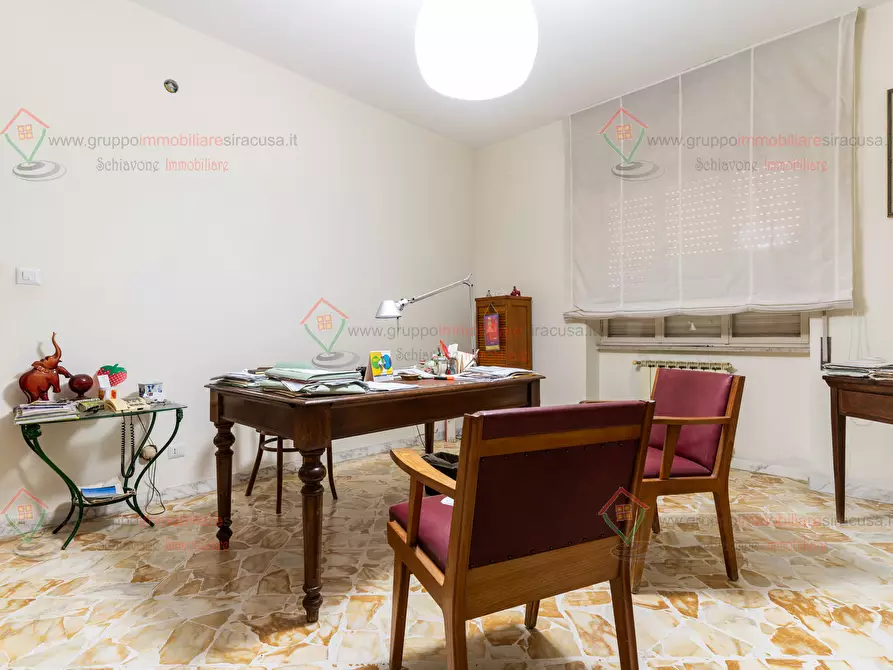 Immagine 14 di Pentalocale in affitto  a Siracusa