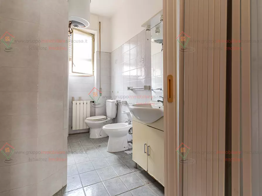 Immagine 12 di Quadrilocale in vendita  a Siracusa