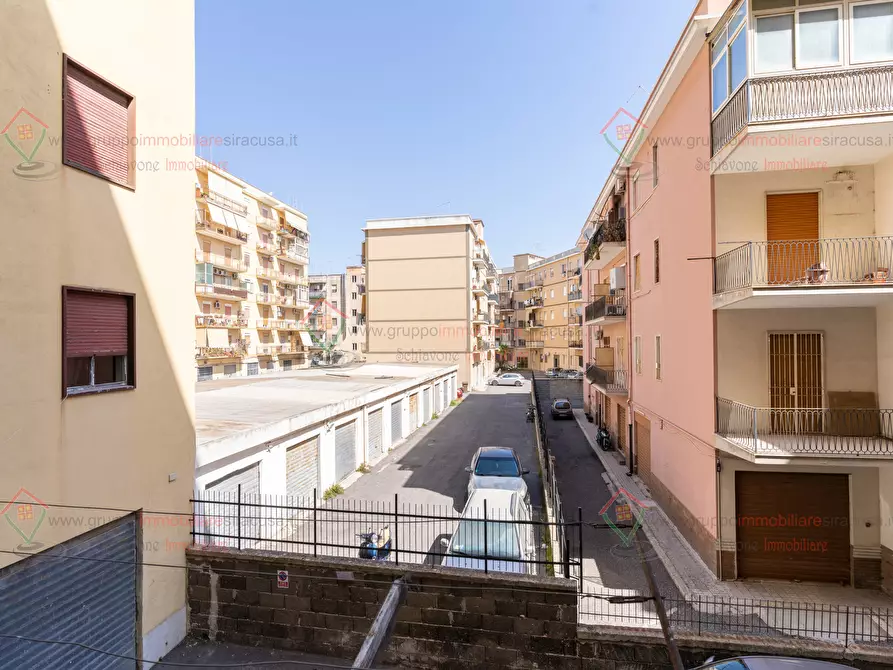 Immagine 18 di Trilocale in vendita  a Siracusa