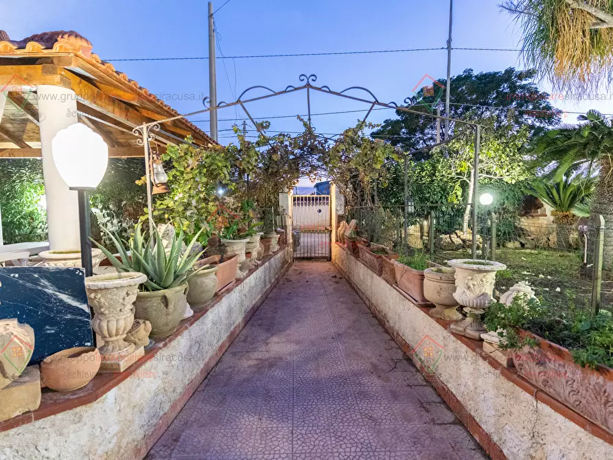 Immagine 6 di Appartamento in vendita  a Siracusa