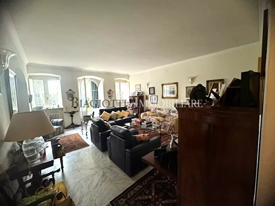 Immagine 10 di Casa semindipendente in vendita  a Livorno