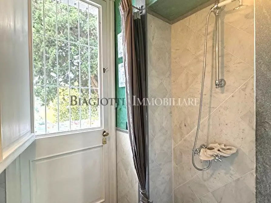 Immagine 6 di Casa semindipendente in vendita  a Livorno