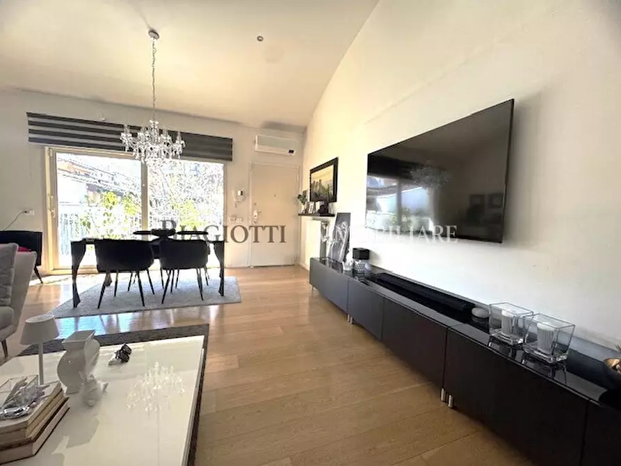 Immagine 8 di Appartamento in vendita  a Livorno