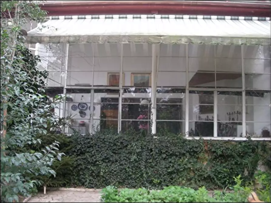 Immagine 4 di Casa semindipendente in vendita  a Livorno