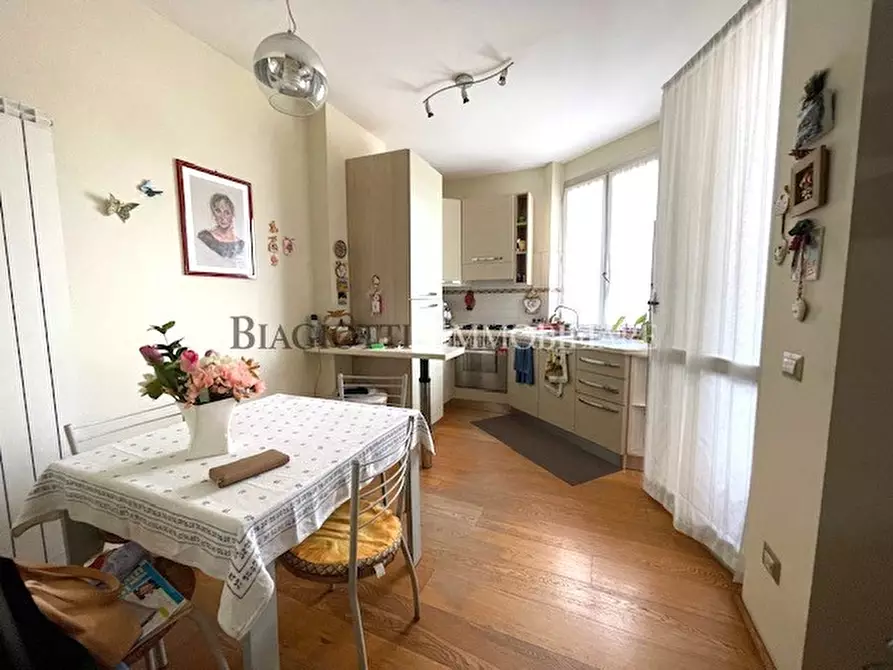 Immagine 31 di Attico in vendita  a Livorno