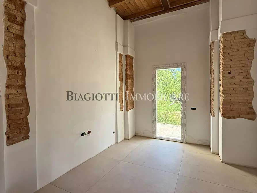 Immagine 4 di Trilocale in vendita  a Livorno