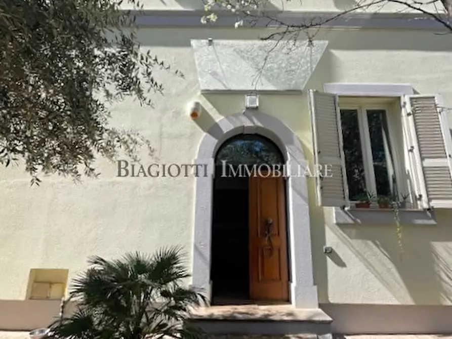 Immagine 12 di Casa semindipendente in vendita  a Livorno